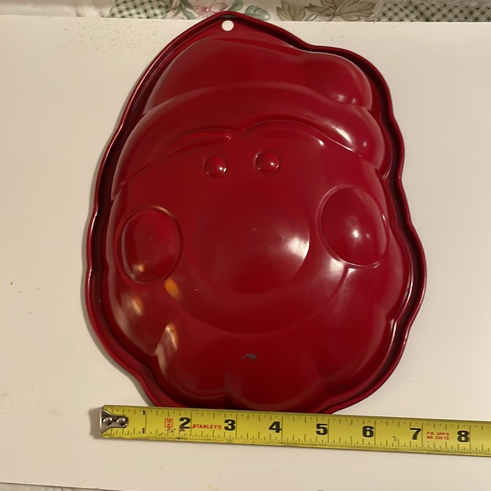 Santa Claus Face Cake Pan - Picture 8 of 10